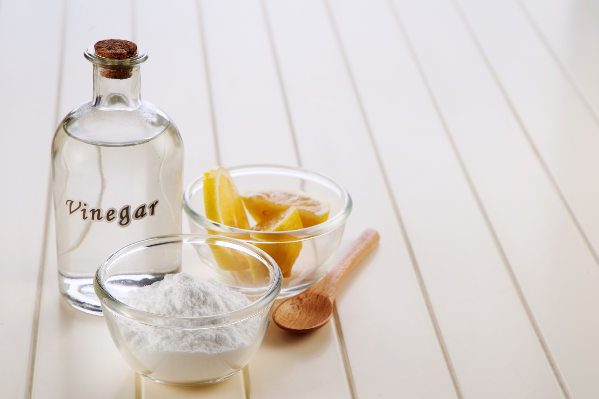 cuka, garam, dan jeruk nipis
